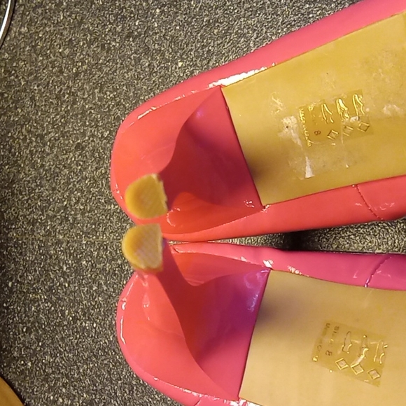 Hot Pink Platform heels by Shoe Republic - Picture 7 of 8